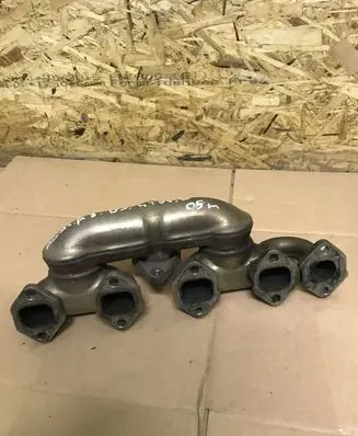 Audi A8 S8 D3 4E Exhaust manifold 057253034L