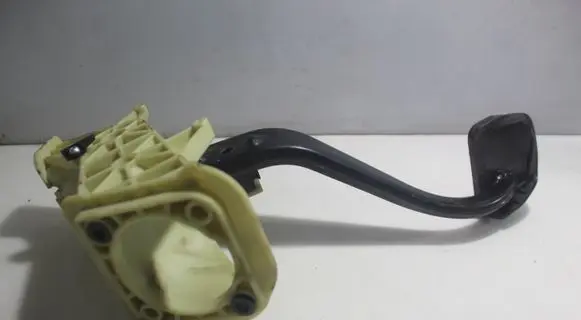 Clutch pedal