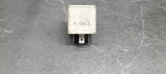 Ford Transit Fuel pump relay 93AG13150AA