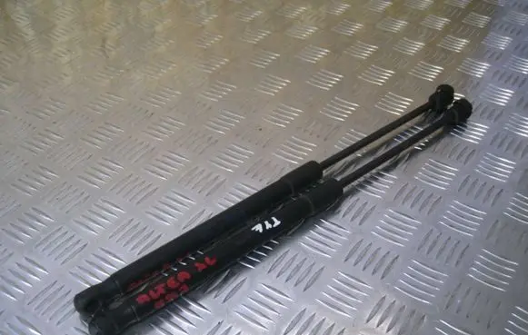 Seat Altea XL Tailgate/trunk strut/damper 5P8827550