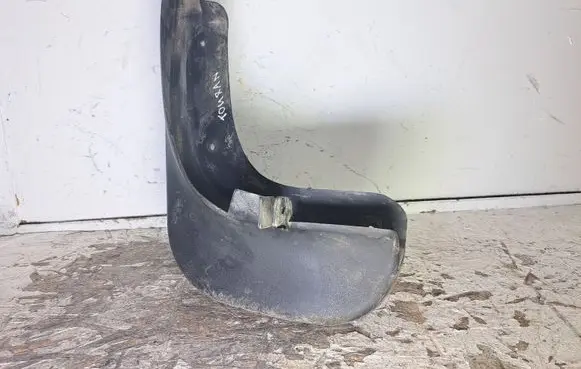 Volkswagen Touran I Front mudguard 1T0075111
