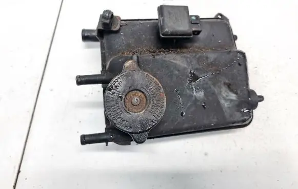 Peugeot 605 Coolant expansion tank/reservoir 9603431480