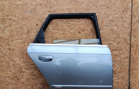 Rear door