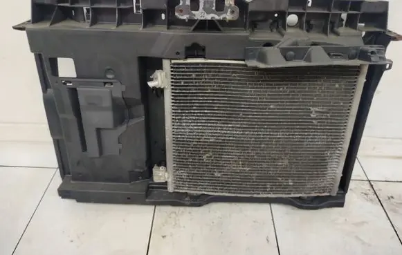 Peugeot 208 I Radiator support slam panel 
