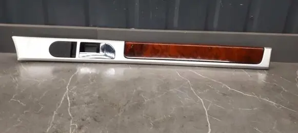 Volkswagen Touareg I Front door card panel trim 7L6867440