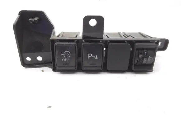 Nissan X-Trail T32 Parking (PDC) sensor switch 
