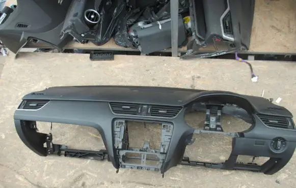 Skoda Octavia Mk3 (5E) Dashboard 5E2857091 000101114915