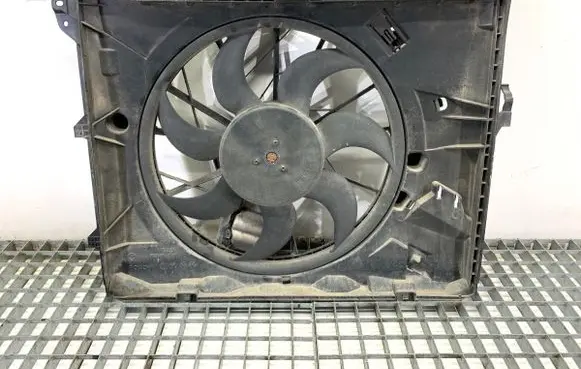 BMW 1 E81 E87 Fan set 7563259