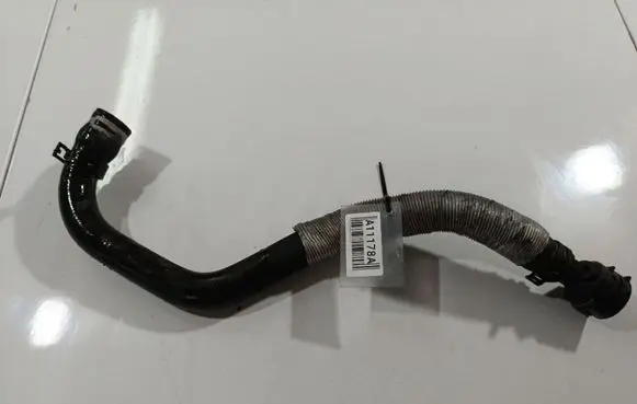 Volkswagen PASSAT CC Engine coolant pipe/hose 