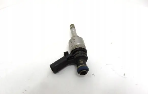 Audi A3 S3 8P Fuel injector 06H906036F