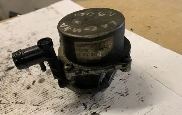 Renault Laguna II Vacuum pump 8200072985 72238908F 0410821957