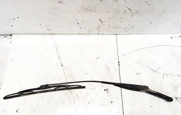 Fiat Panda II Front wiper blade arm