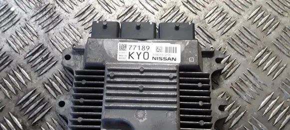 Nissan Qashqai Engine control unit/module 77189KY0 DEA010210
