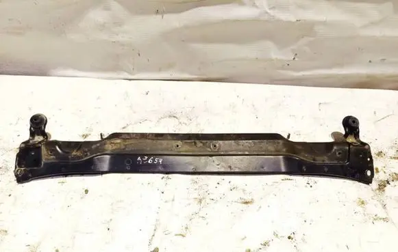 Radiator mount bracket