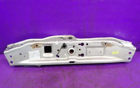 Opel Astra H Front bodywork piece 