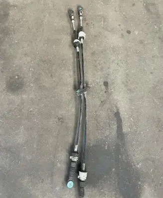 Gear shift cable linkage