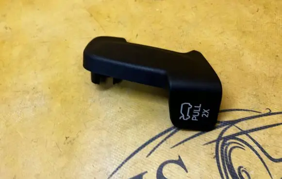 Ford Explorer VI Engine bonnet (hood) release handle LB5B16B626AC