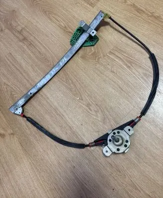 Ford Ka Front door manual window regulator E015003011