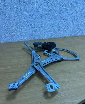 Mercedes-Benz ML W163 Front door electric window regulator 6004PA1032 D6922