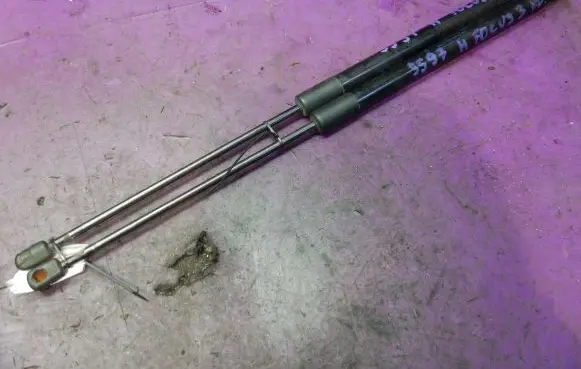 Ford Focus Tailgate strut BM51-A406A10-AD