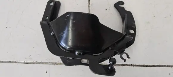 Volvo V50 Fuel filter bracket/mount holder 4N5Q9A072AC
