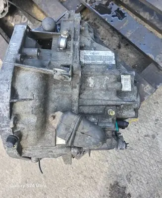 Renault Master II Manual 5 speed gearbox PF1AA023 8200017300