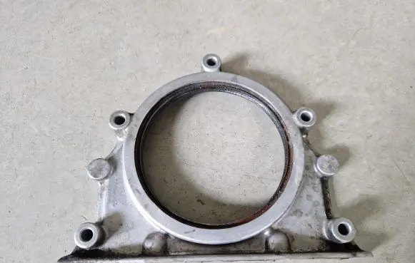 Mitsubishi L200 other engine part