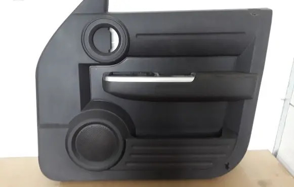 Dodge Nitro Front door card panel trim 6166150 5KF421DVAB