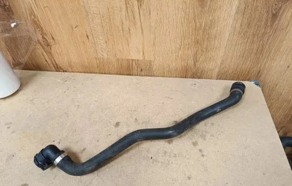 Mercedes-Benz E W238 Engine coolant pipe/hose A2135015900