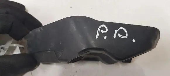 Volvo V50 Front bumper mounting bracket 31265397