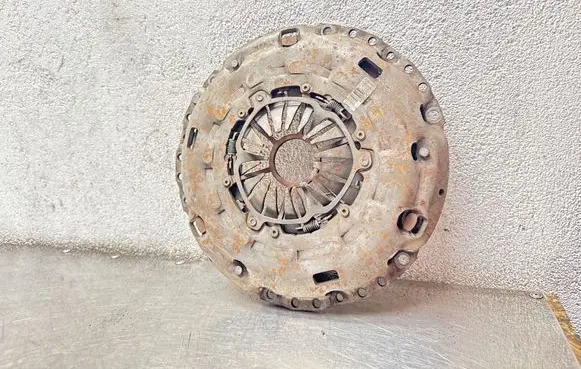 Opel Zafira B Pressure plate 1024F2203 1024F2210