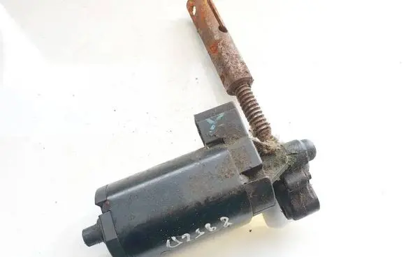 Chrysler Voyager Seat adjustment motor 5709790 8-82494