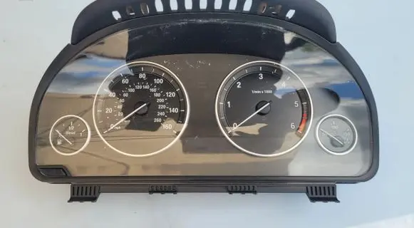 BMW 5 F10 F11 Speedometer (instrument cluster) 9285197