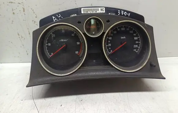 Opel Astra H Speedometer (instrument cluster) 13216660 SW4405