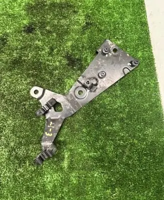 BMW X5 G05 Other engine bay part 6832852