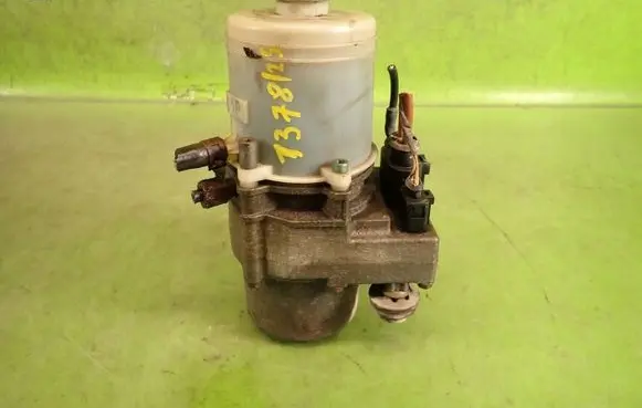Skoda Fabia Mk1 (6Y) Power steering pump 6Q0423155AA