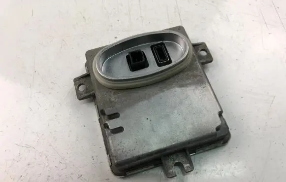 BMW 3 E90 E91 Xenon control unit/module 6948180