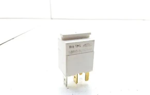 Ford Mondeo MK I Other relay 93BG13L028AA