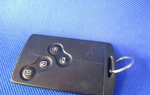Renault Koleos I Ignition key/card