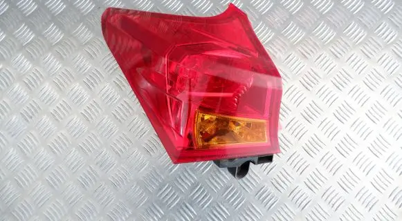 Toyota Auris E180 Rear/tail lights 8156102730