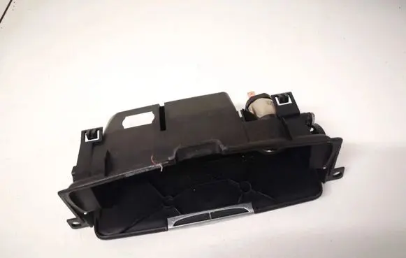 Ford Galaxy Car ashtray 6m21u04788ad 6m21-u04788-ad37qc