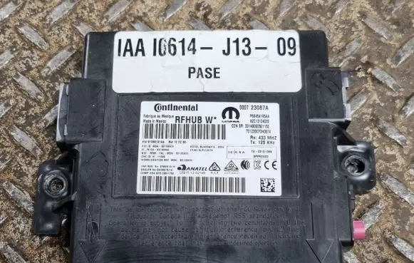 Jeep Grand Cherokee Tire pressure control unit 68454195AA P68454195AA