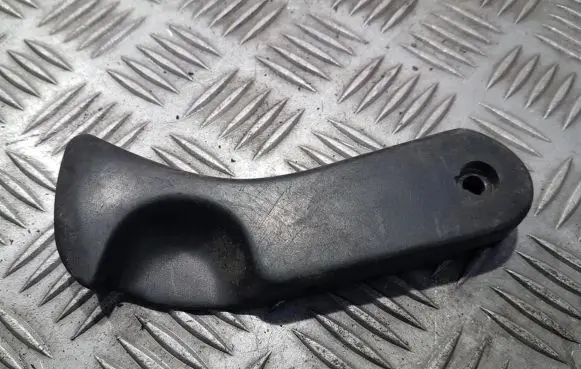 BMW 5 E39 Engine bonnet (hood) release handle 8226621