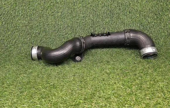 Volkswagen Jetta V Intercooler hose/pipe 3C0145770B