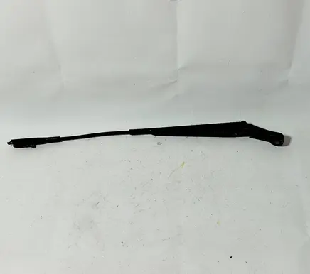 Ford Fusion Front wiper blade arm 13145564
