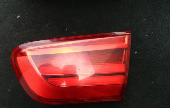 BMW 1 F20 F21 Tailgate rear/tail lights 7359020