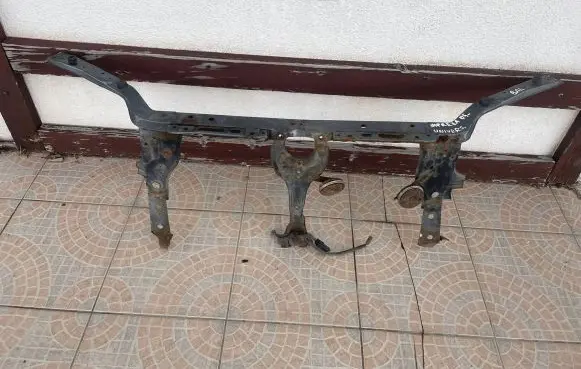 Subaru Impreza II Radiator support slam panel