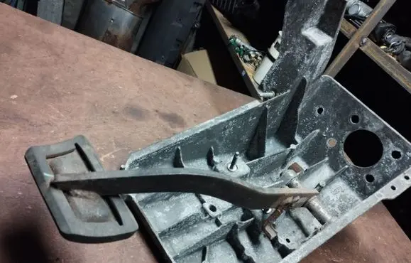 Dodge Durango II Brake pedal 55351227AB
