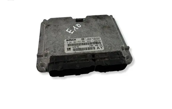 Opel Zafira A Engine control unit/module 90582540