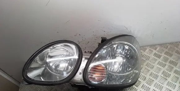 Lexus GS 300 400 430 Headlight/headlamp 30240